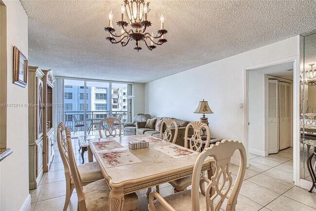 Foto del edificio - 18051 Biscayne Blvd