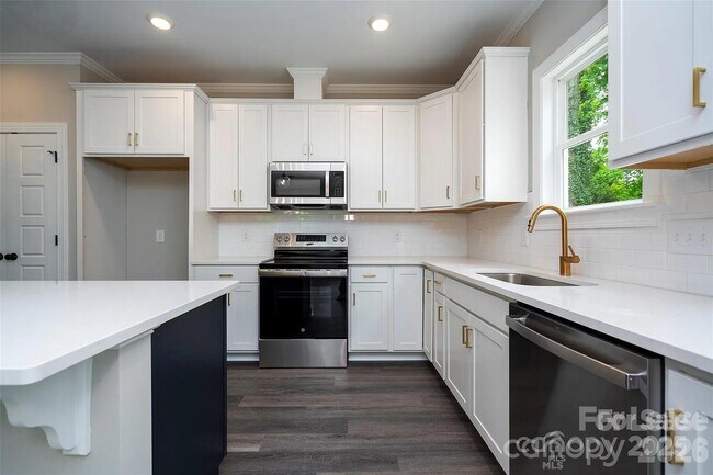 Foto del edificio - 1721 Balfour Ln