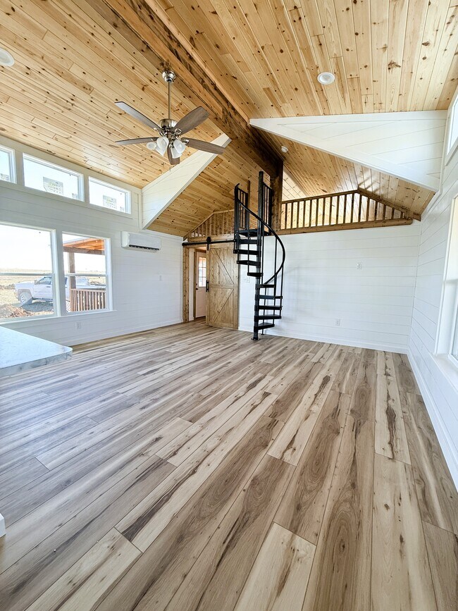 Building Photo - 132 HCR 4105