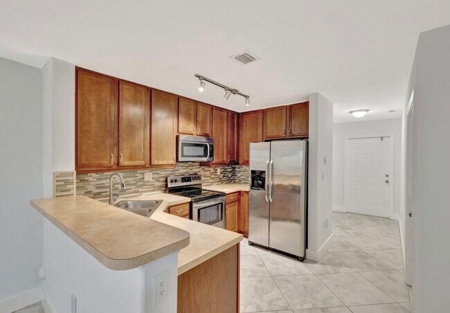 Foto del edificio - 3055 Riverside Dr