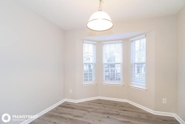 Building Photo - 556 Lakeside Valley Dr, Winston-Salem, NC ...