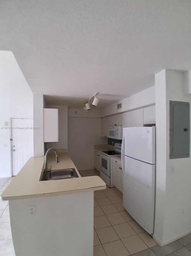 Foto del edificio - 15460 SW 284th St