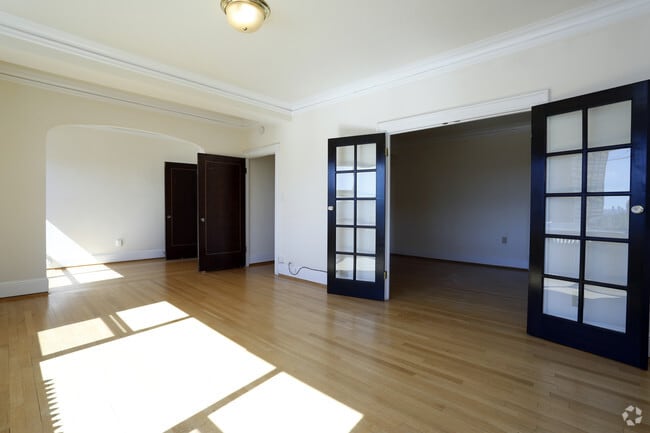 Foto del interior - Yugo Seattle Wilsonian