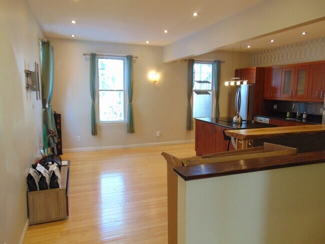 Foto del edificio - 105 Sheridan St