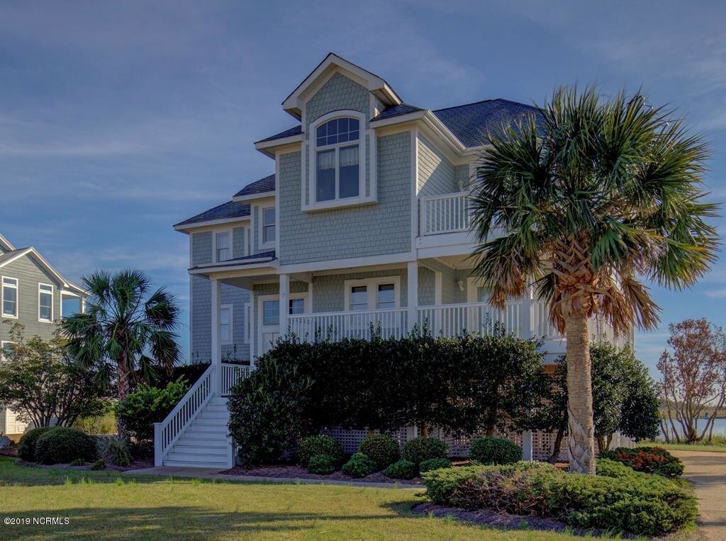 17 Sailview Dr, North Topsail Beach, NC 28460 House Rental in North