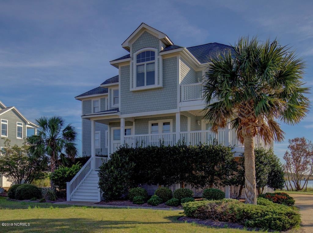 17 Sailview Dr, North Topsail Beach, NC 28460 House Rental in North