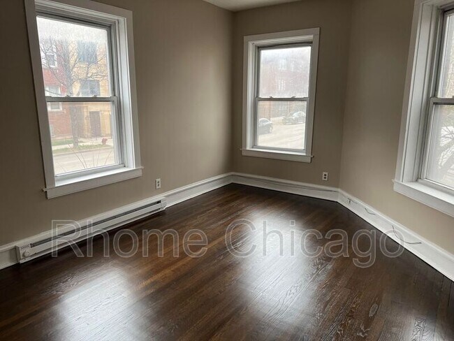 Foto del edificio - 5810 N Ridge