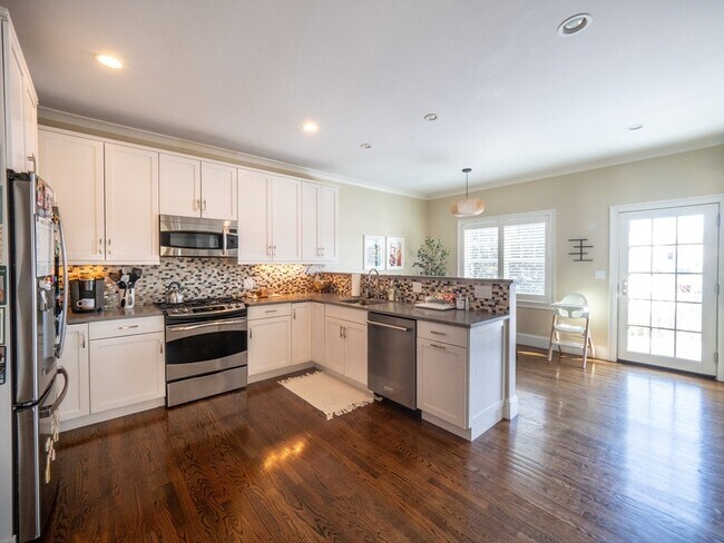 Foto del edificio - 38 Troy Ln