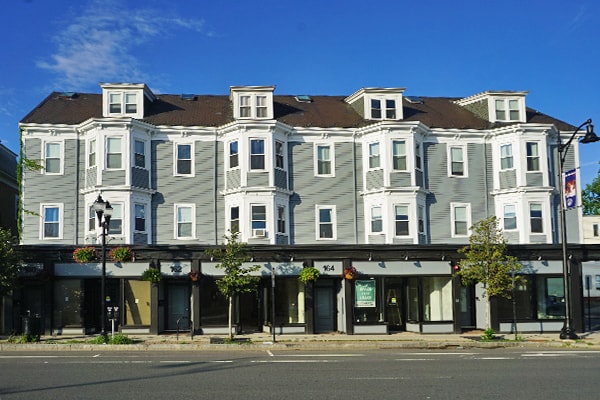 Building Photo - 182 Broadway