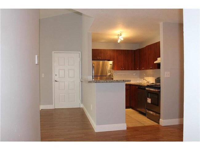 Foto del edificio - 7135 NW 179th St