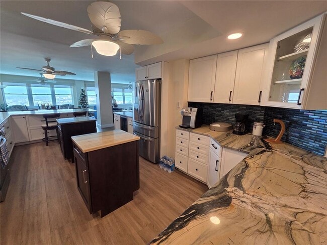 Building Photo - 5200 Brittany Dr S