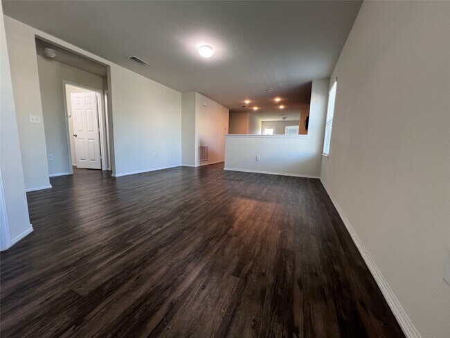 Foto del edificio - 25727 Pannier Pl