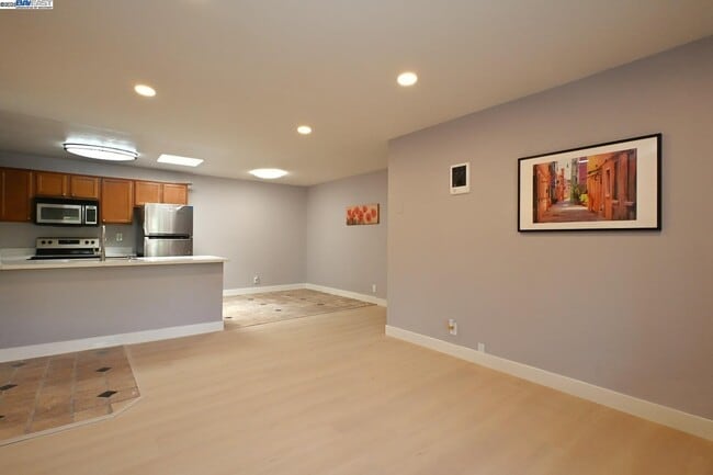 Building Photo - 420 Dempsey Rd