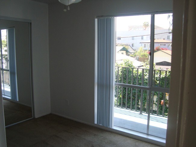 Foto del edificio - 4175 Bachman Pl