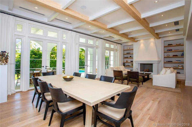 Foto del edificio - 345 Caribbean Rd