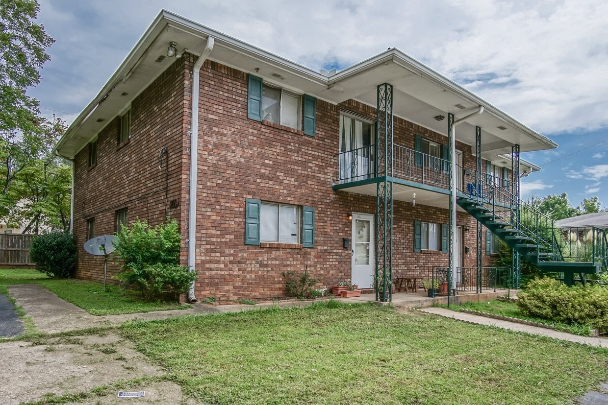 Air Court Apartments College Park, GA