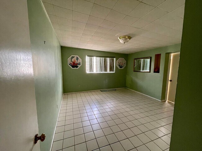 Building Photo - 74 N Davila Cir