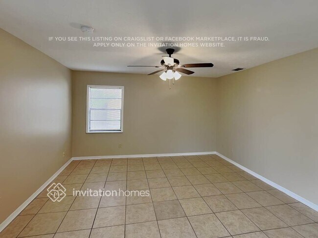 Building Photo - 715 Foxglove Pl