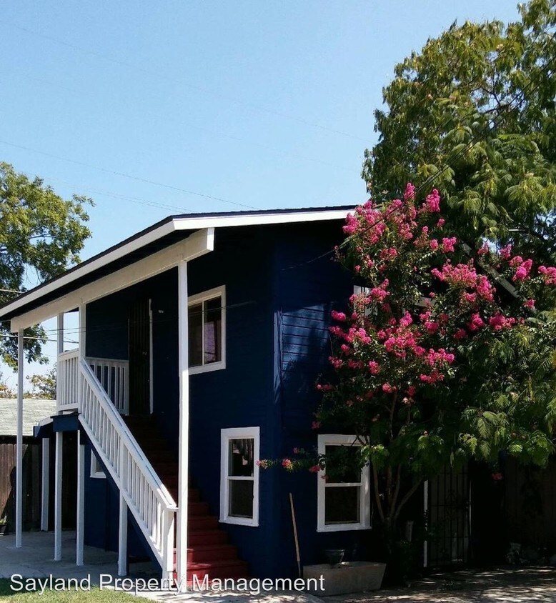 Primary Photo - 1324 N Farris Ave