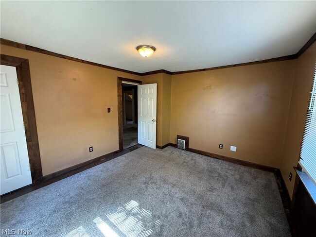 Foto del edificio - 1076 Ackley St
