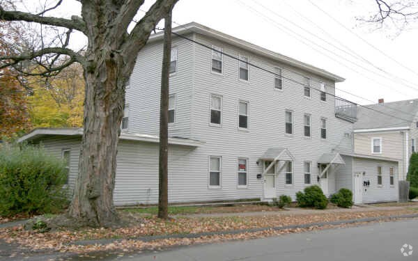 Building Photo - 6-8 Lawrence St
