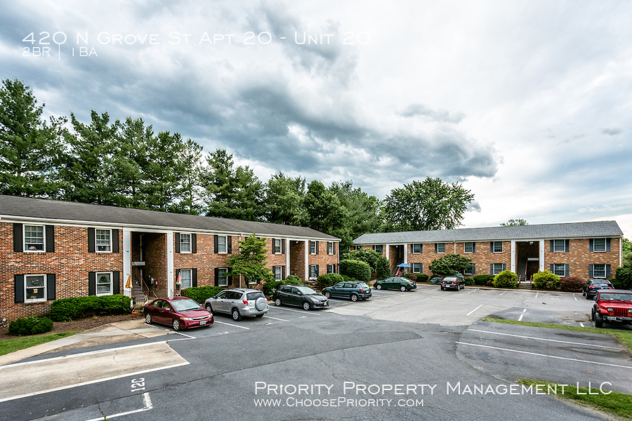 2BR 1BA apartment, Bridgewater - 2BR 1BA apartment,  Bridgewater