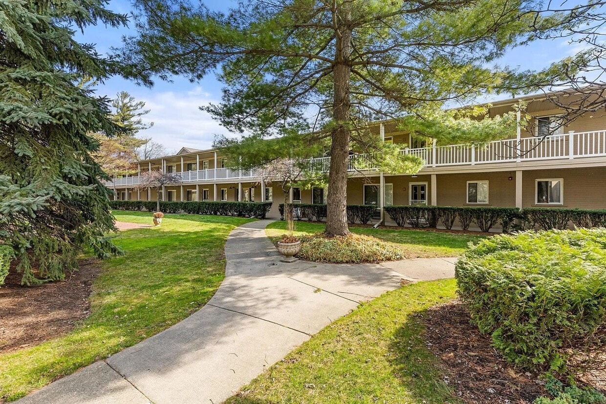 Primary Photo - Birmingham Condo!