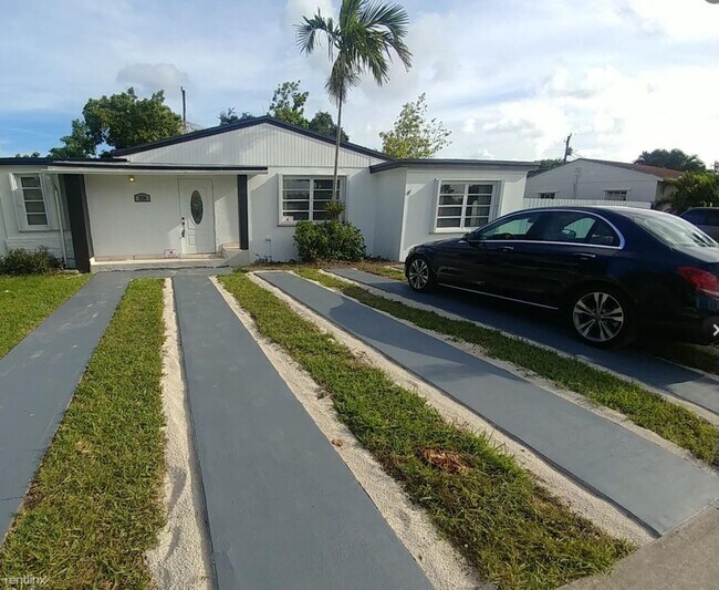 Building Photo - 4 br, 2 bath House - 7230 SW 39th Ter