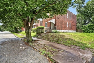 Building Photo - 4617 S Compton Ave