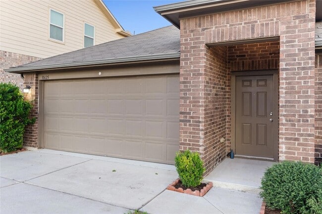 Foto del edificio - 10625 Menominee Falls Ln