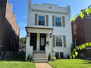 Building Photo - 4009 Hartford St