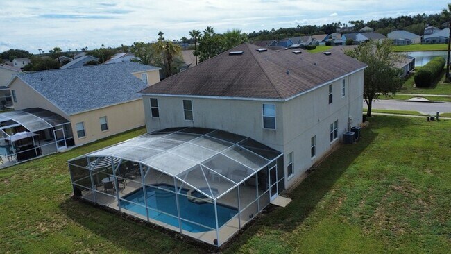 Building Photo - Partially Furnished 6 bedroom/5 Bath home