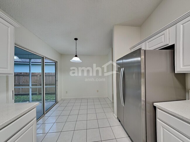 Foto del edificio - 867 Bonaparte Landing Blvd