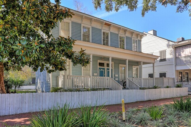 Foto del edificio - 303 W Park Ave