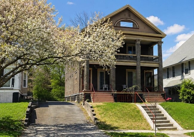 Building Photo - 812 -814 Maryland Ave - 812 Maryland Ave, Syracuse, NY 13210