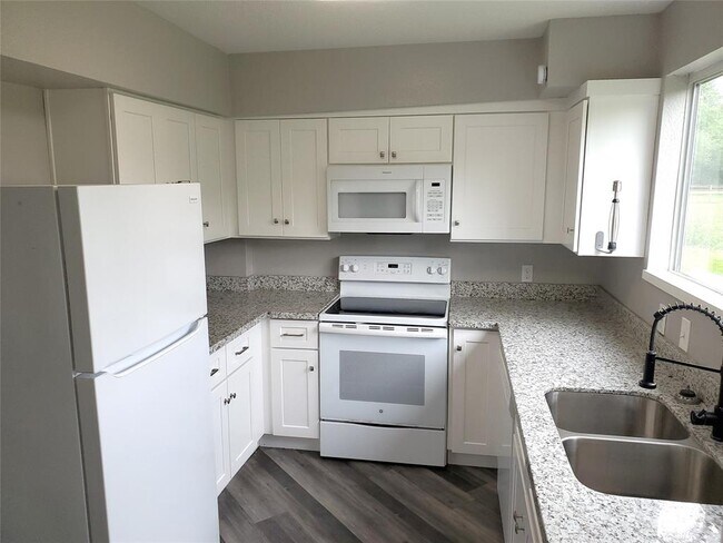 Foto del edificio - 8412 Avenue L