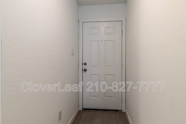 Building Photo - 8523 Loska Grn