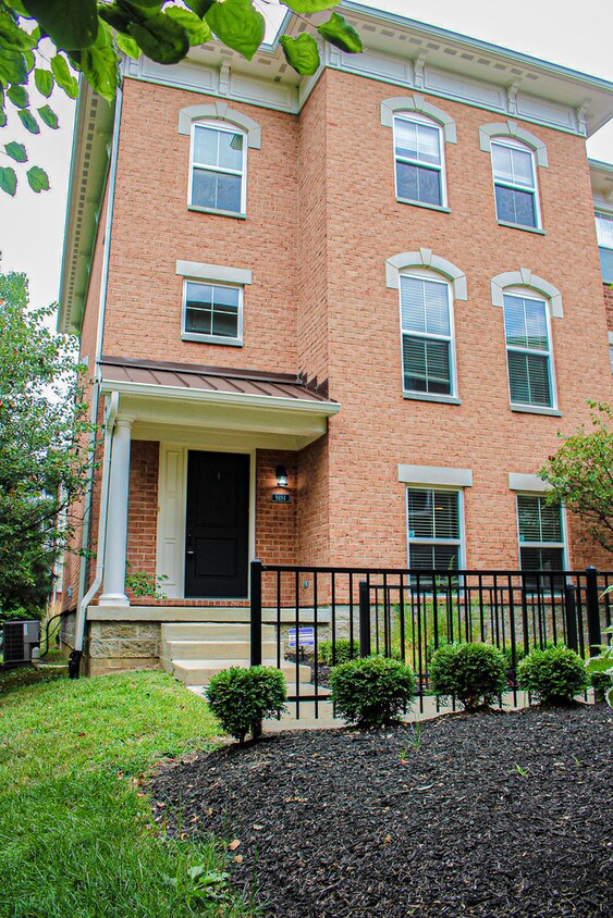 Foto principal - 9484 Oakley Drive, Indianapolis, Indiana