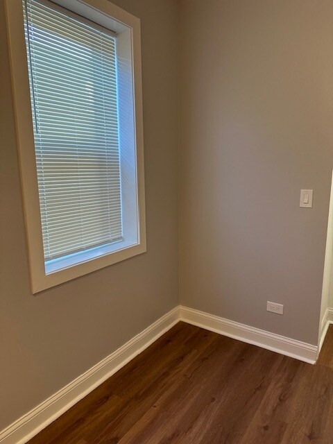 Foto del edificio - 2827 W 23rd St