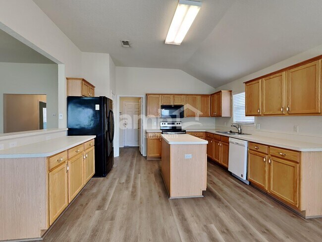 Building Photo - 1612 Windcastle Dr