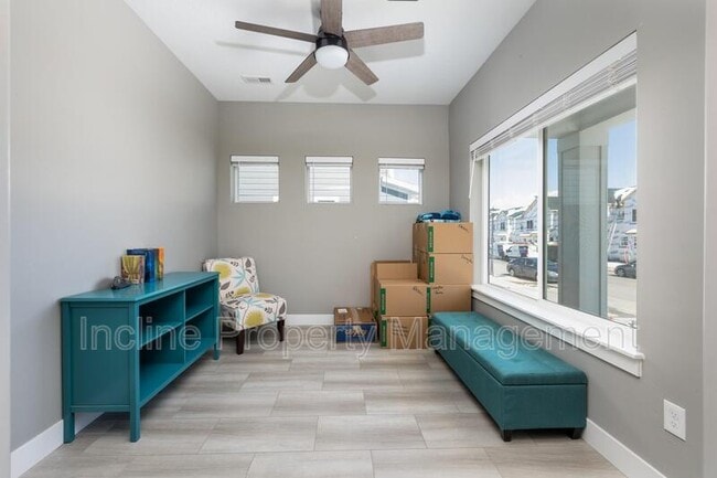 Foto del edificio - 9313 N Vernham Ln