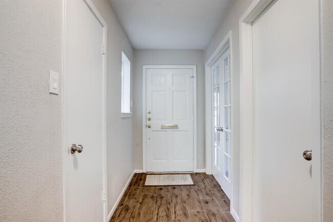 Foto del edificio - 4802 Palmetto St