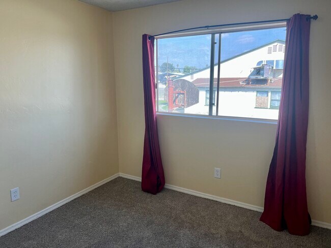 Foto del edificio - 1409 Lincoln Street, Unit C