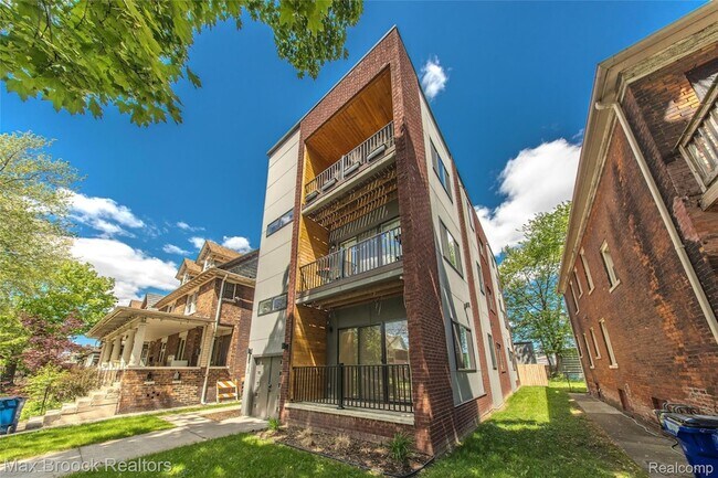 Foto del edificio - 4530 Commonwealth St
