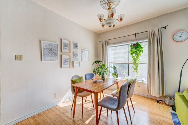 Foto del edificio - 2213 S Braeswood Blvd