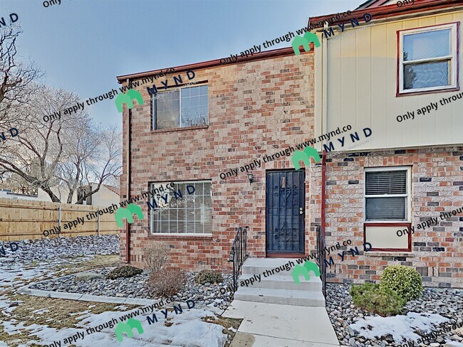 Foto del edificio - 435 Pine Meadows Dr