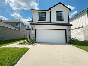 Building Photo - 4807 Blue Jacaranda Wy