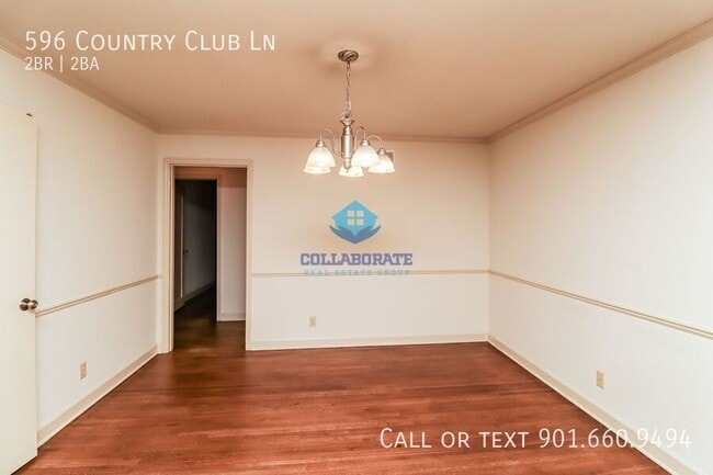 Foto del edificio - 596 Country Club Ln