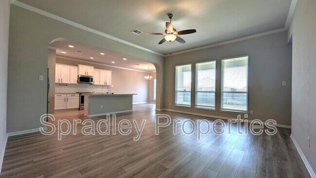 Building Photo - 10229 Eaglefire Dr