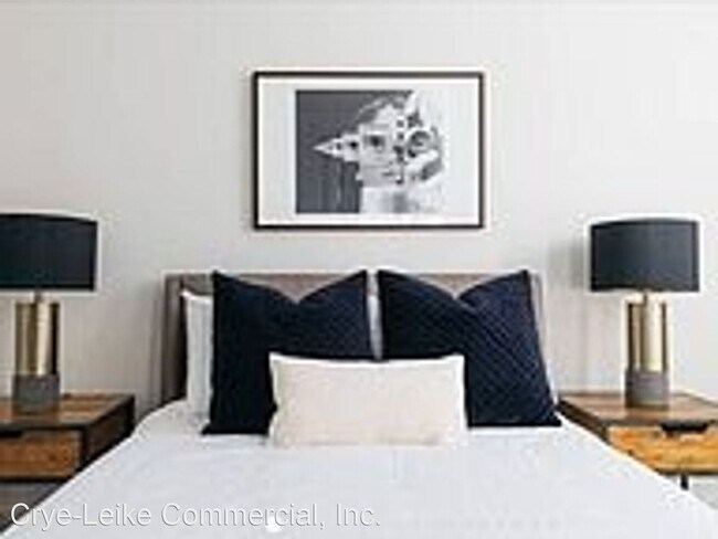 Building Photo - 3 br, 2.5 bath House - 608 B S 12th Street